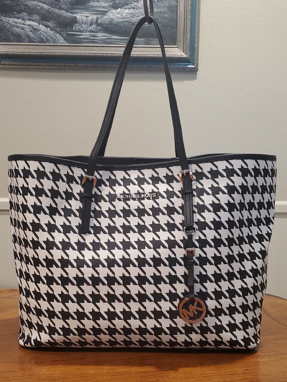 Michael Kors Large Jet Set Travel Tote Houndstooth